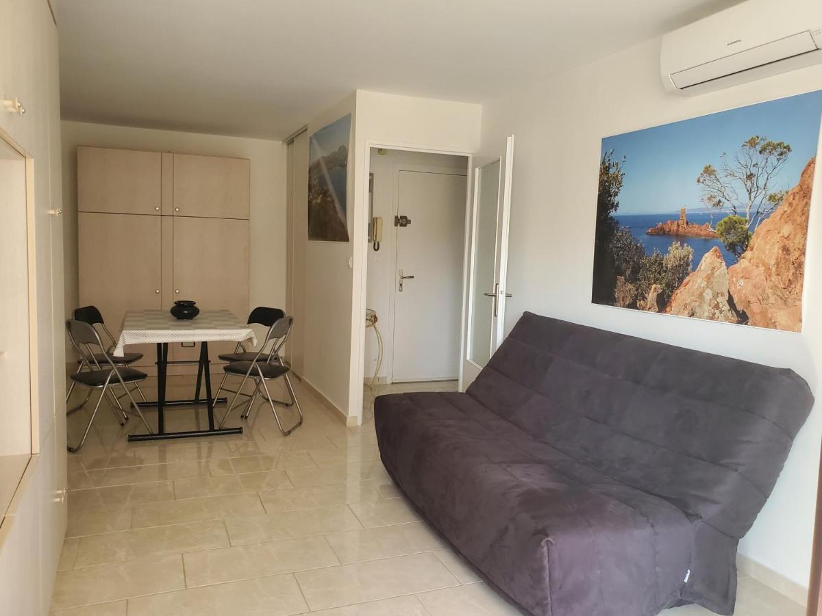 Miougrano Studio 4 Personnes 29M2 Frejus Bagian luar foto